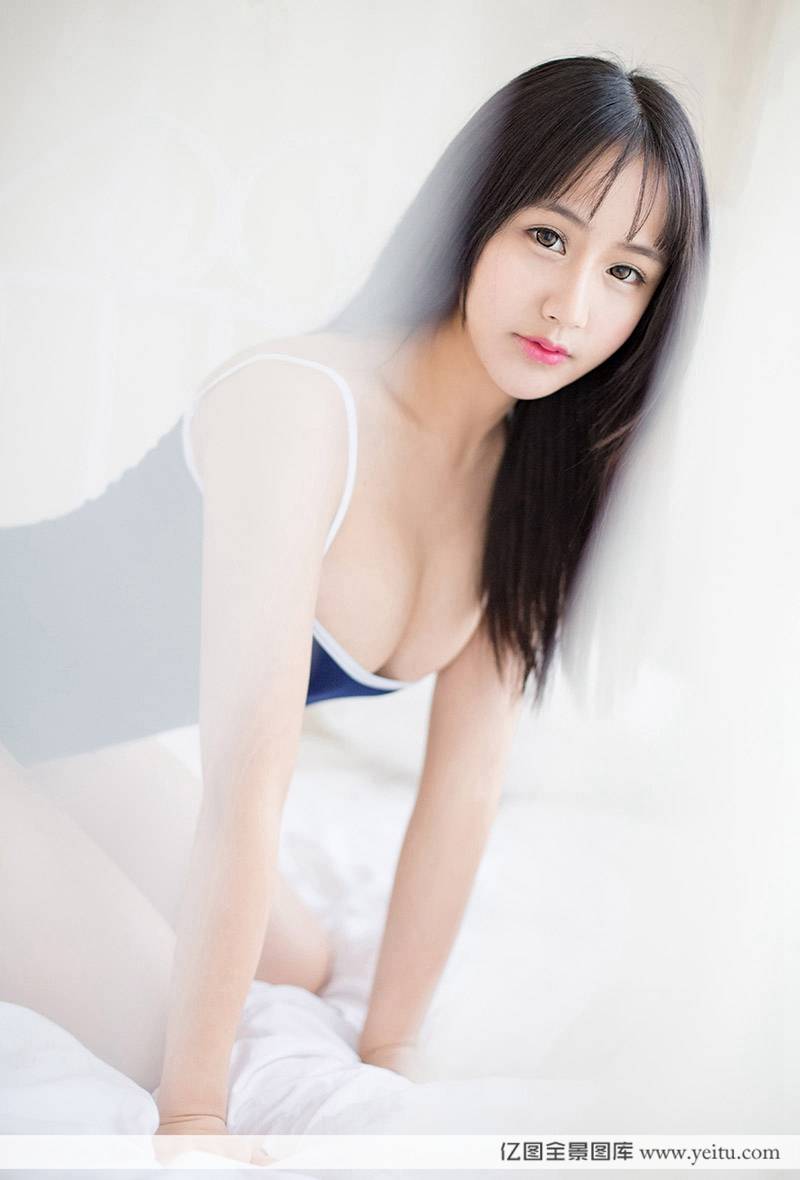 美女嫩模思淇Sukiii童颜巨乳清秀迷人诱惑写真-31