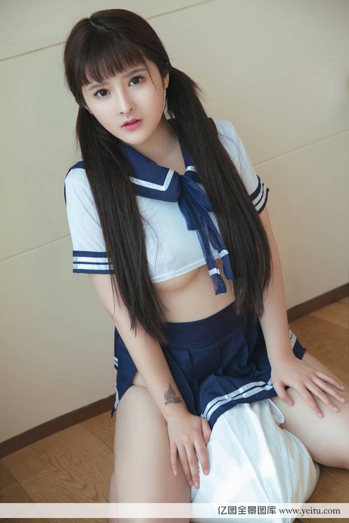 宅男女神杨漫妮学生装丰乳肥臀制服诱惑-13