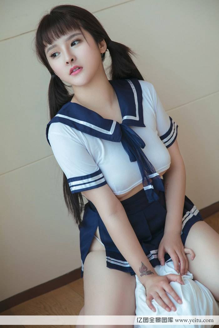 宅男女神杨漫妮学生装丰乳肥臀制服诱惑-15