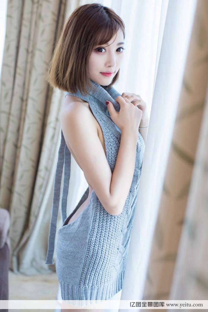 美女模特杨晨晨（甜心CC）开背毛衣性感美胸