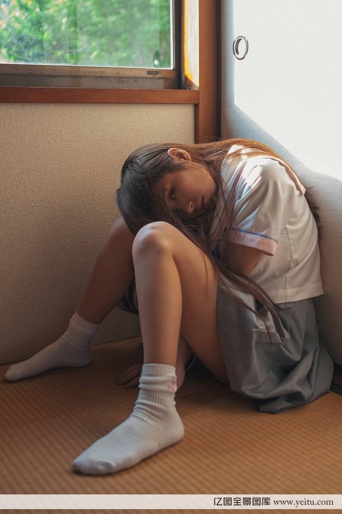 美女模特夏美酱性感内衣诱惑养眼诱惑写真-20