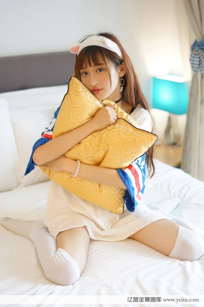 果团网小狐狸精little贝壳清纯清新校服内衣诱惑粉嫩写真-4