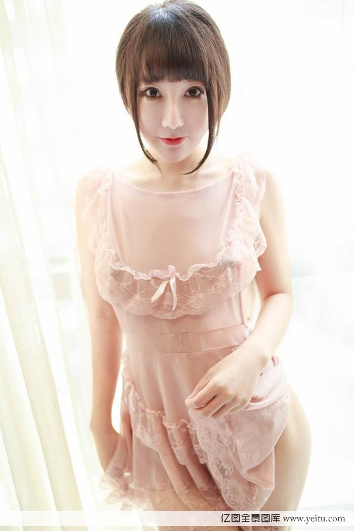 爱蜜社清纯美女夏笑笑Summer睡裙真空秀豪乳翘臀-23