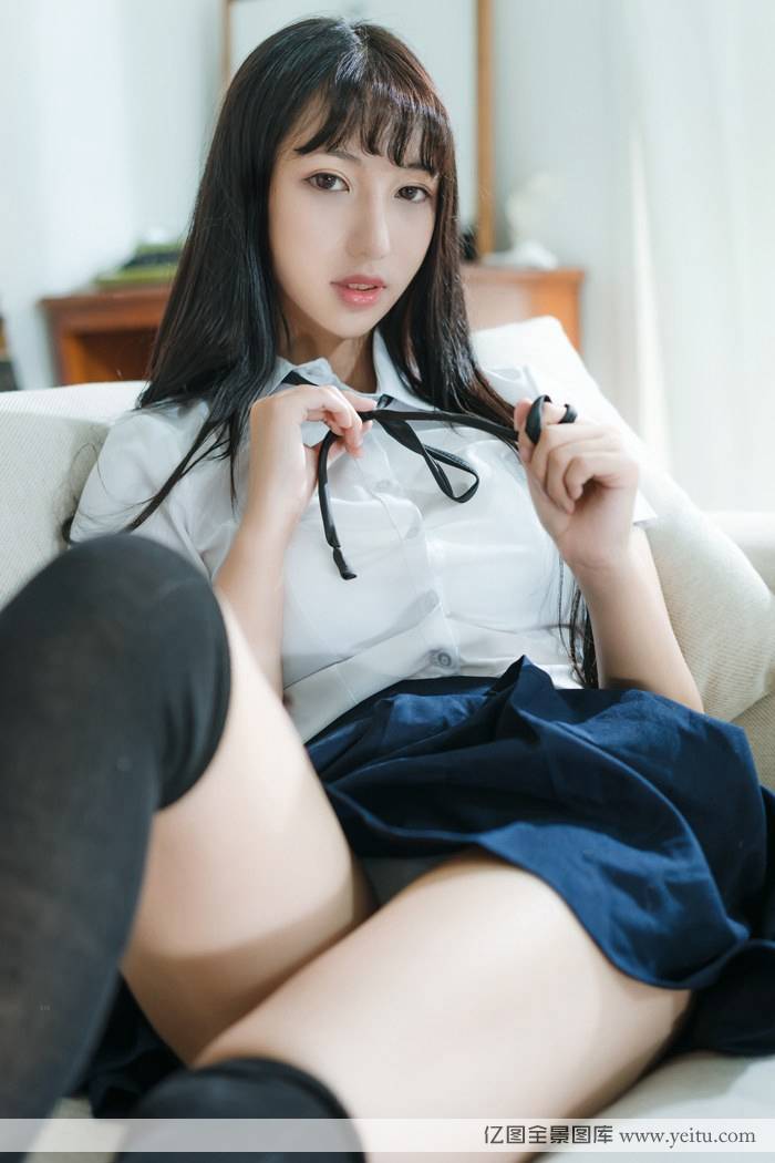 果团网软妹子宓兔兔er日系校服内衣美腿真空上阵-5