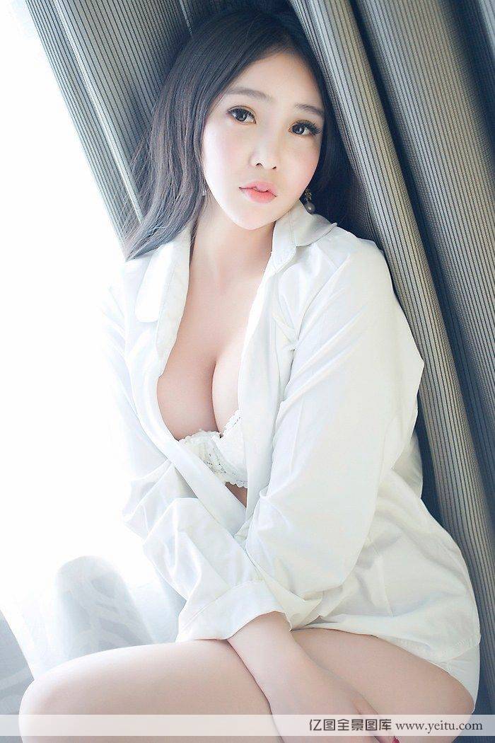 宅男女神艾弥丰乳肥臀室内性感私房写真福利-25