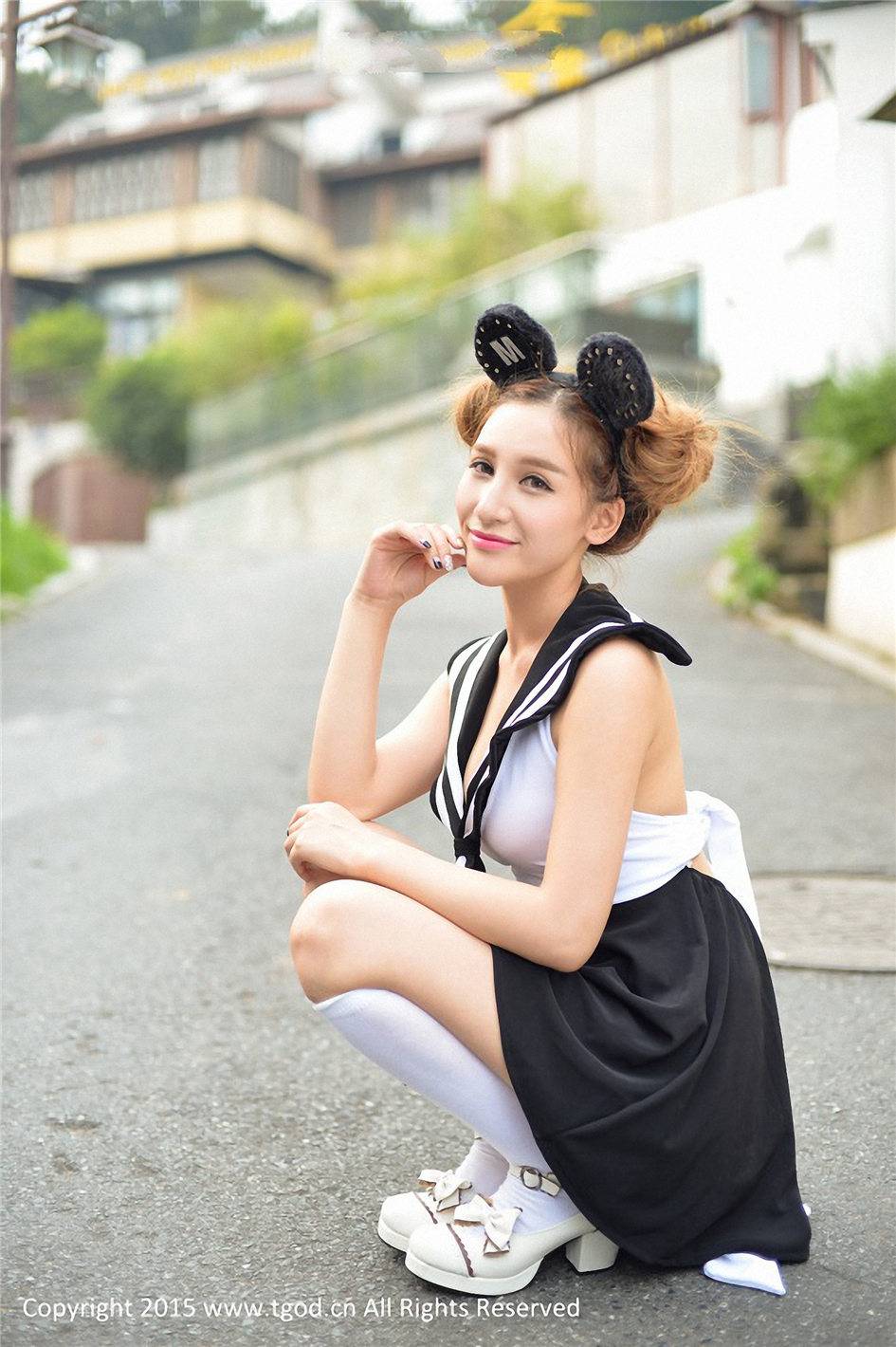 推女神大胸嫩模艾希ICE浙西民宿室外阳光写真-39