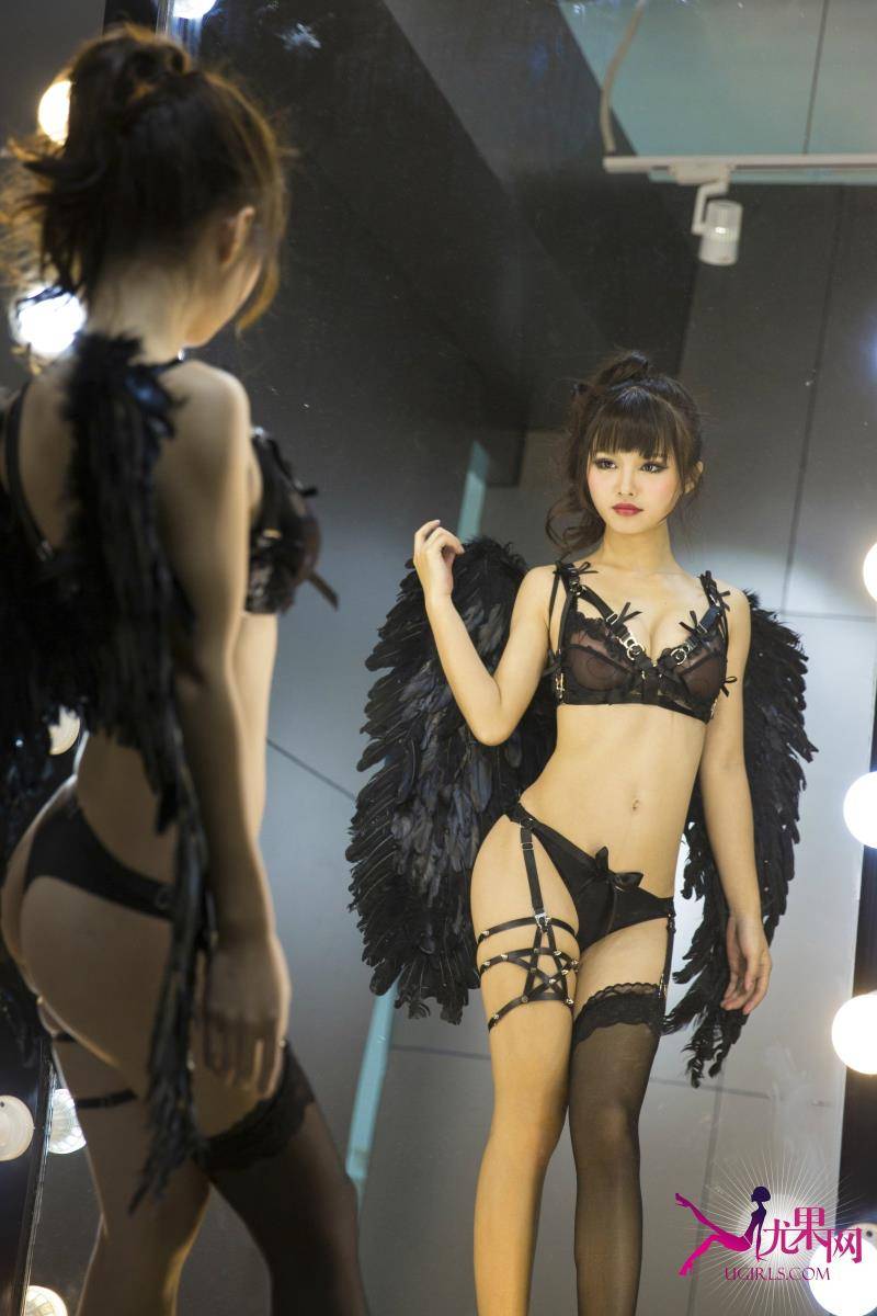 尤果网美女模特星萌巫无Momo青花瓷比基尼惹火妖媚-49