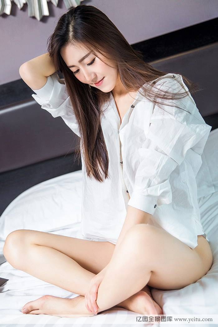 飞图网美女模特严佳丽大尺度情趣内衣写真-11