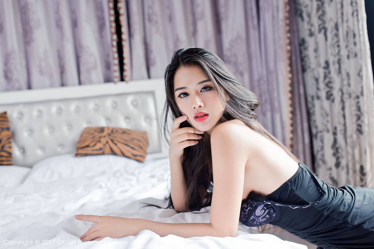 御女郎美女化妆师阿宝宝纯情少女美胸翘臀首套写真-41