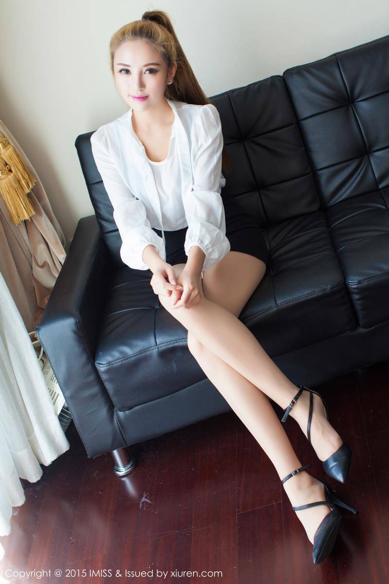 爱蜜社陈思琪Art内衣诱惑修长美腿海外联合旅拍-12