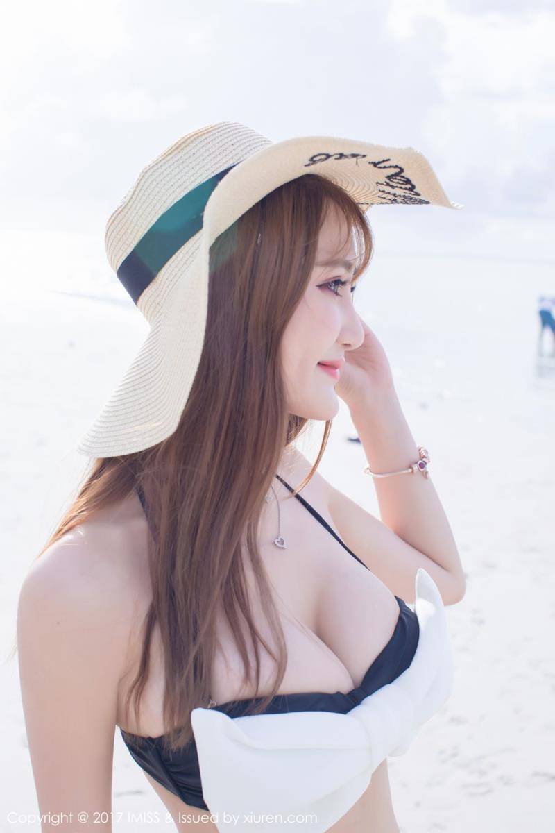 爱蜜社气质美女妤薇Vivian沙滩比基尼娇艳写真-23