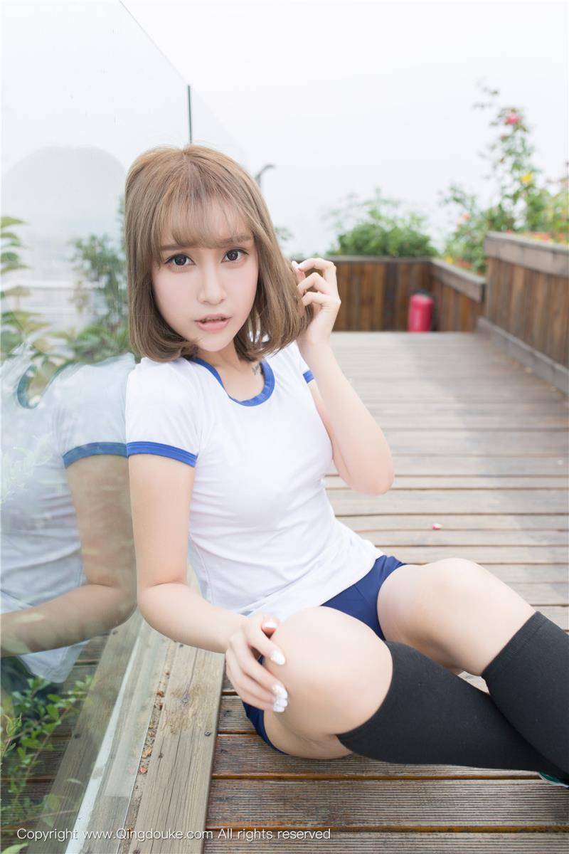 青豆客美少女米诺童颜爆乳户外内衣诱惑气质写真-19
