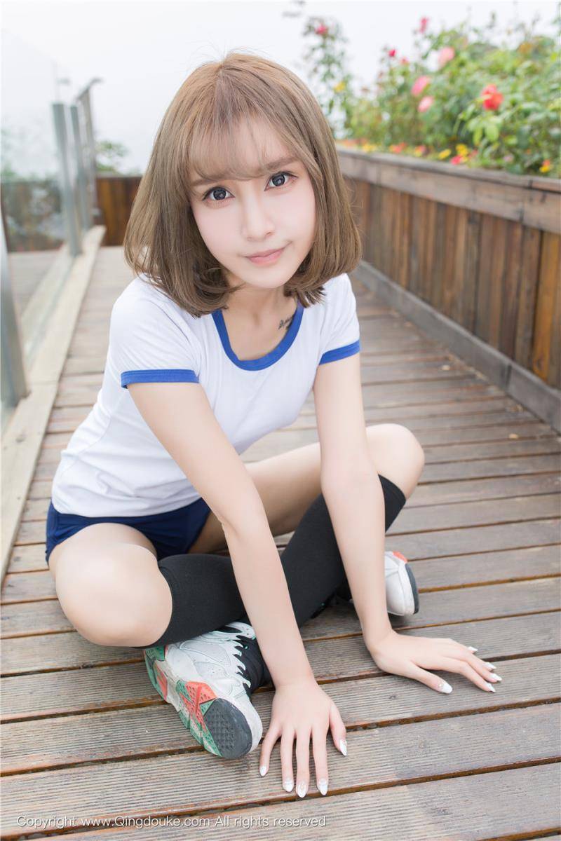 青豆客美少女米诺童颜爆乳户外内衣诱惑气质写真-46