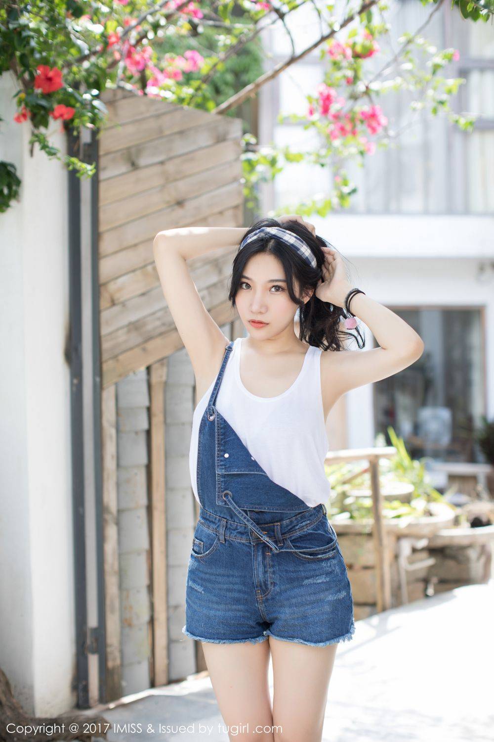 爱蜜社美女模特小狐狸Sica室外牛仔短裤小清新街拍-6