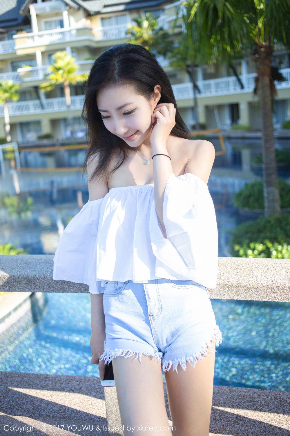 尤蜜荟女神模特Yumi尤美户外清新性感一笑醉江山-4