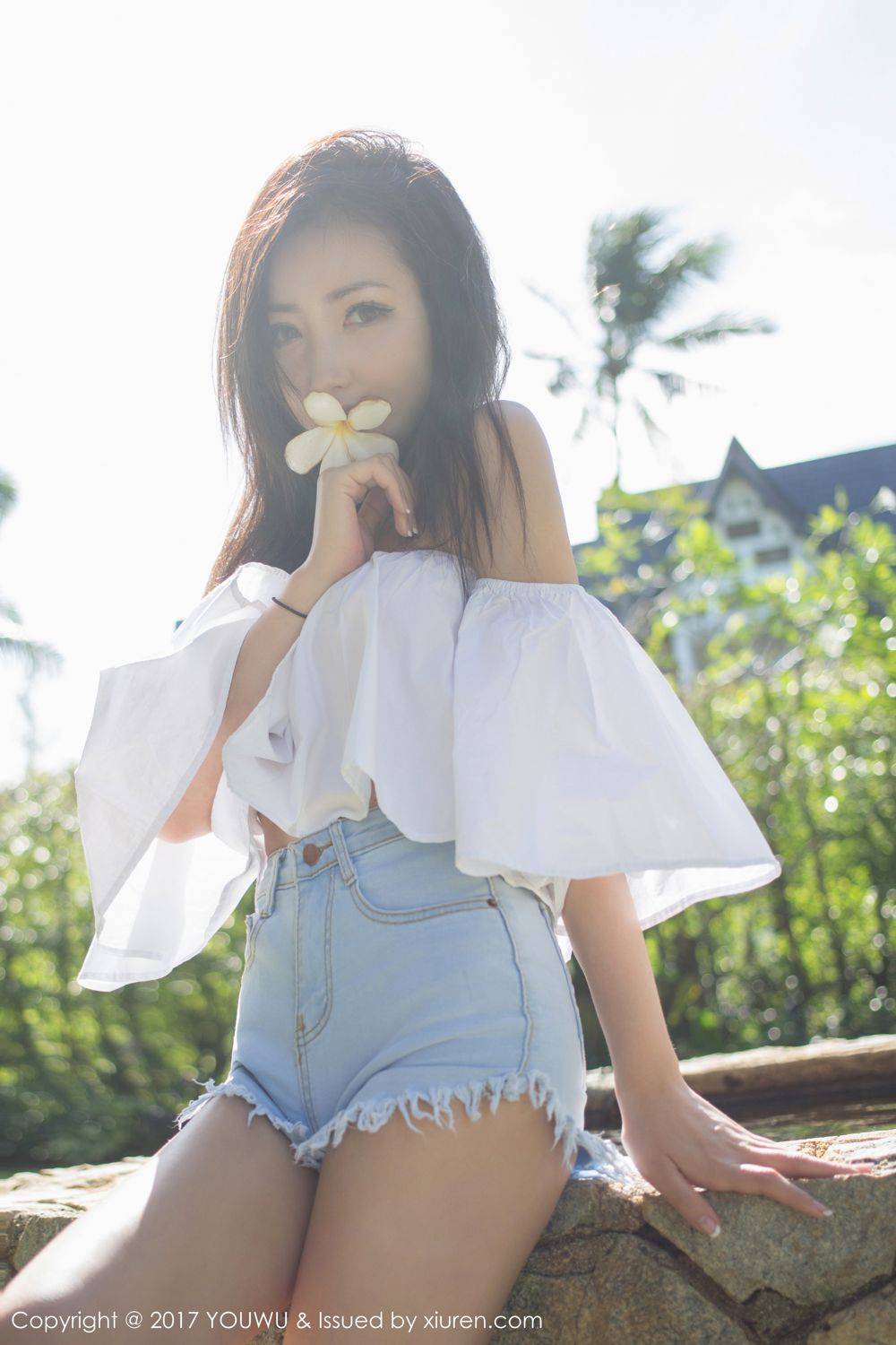 尤蜜荟女神模特Yumi尤美户外清新性感一笑醉江山-9