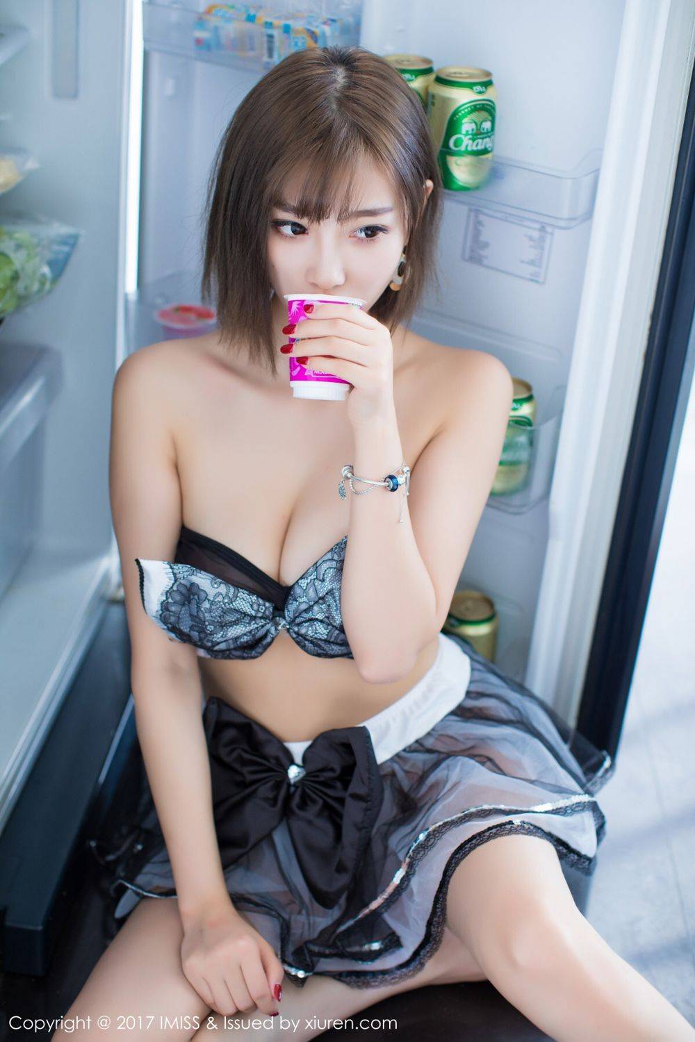 爱蜜社短发女神杨晨晨(甜心CC)泳池边比基尼内衣诱惑-21