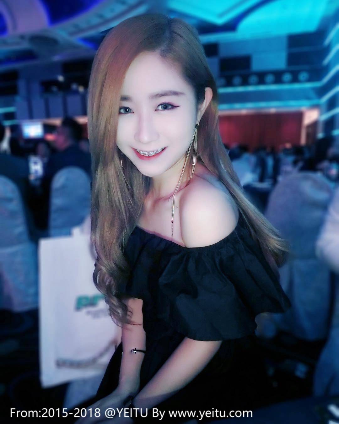 马来西亚正妹李佩怡性感身材养眼自拍福利满满-27