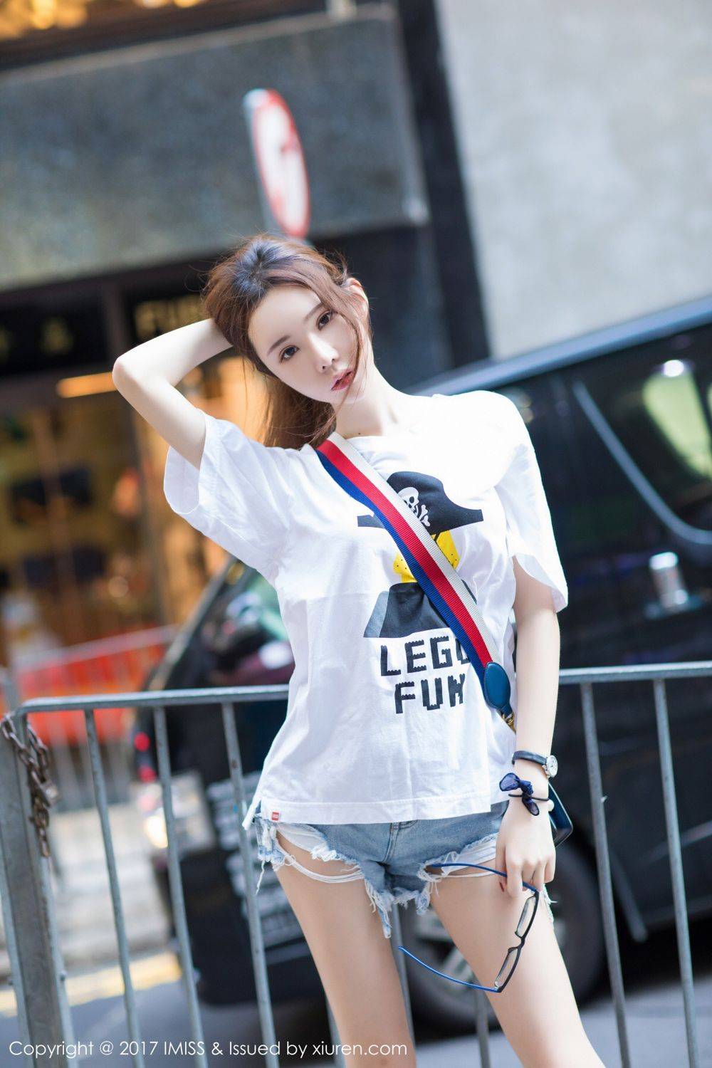 爱蜜社玲珑美人萌琪琪黑丝美腿内衣诱惑街拍-35