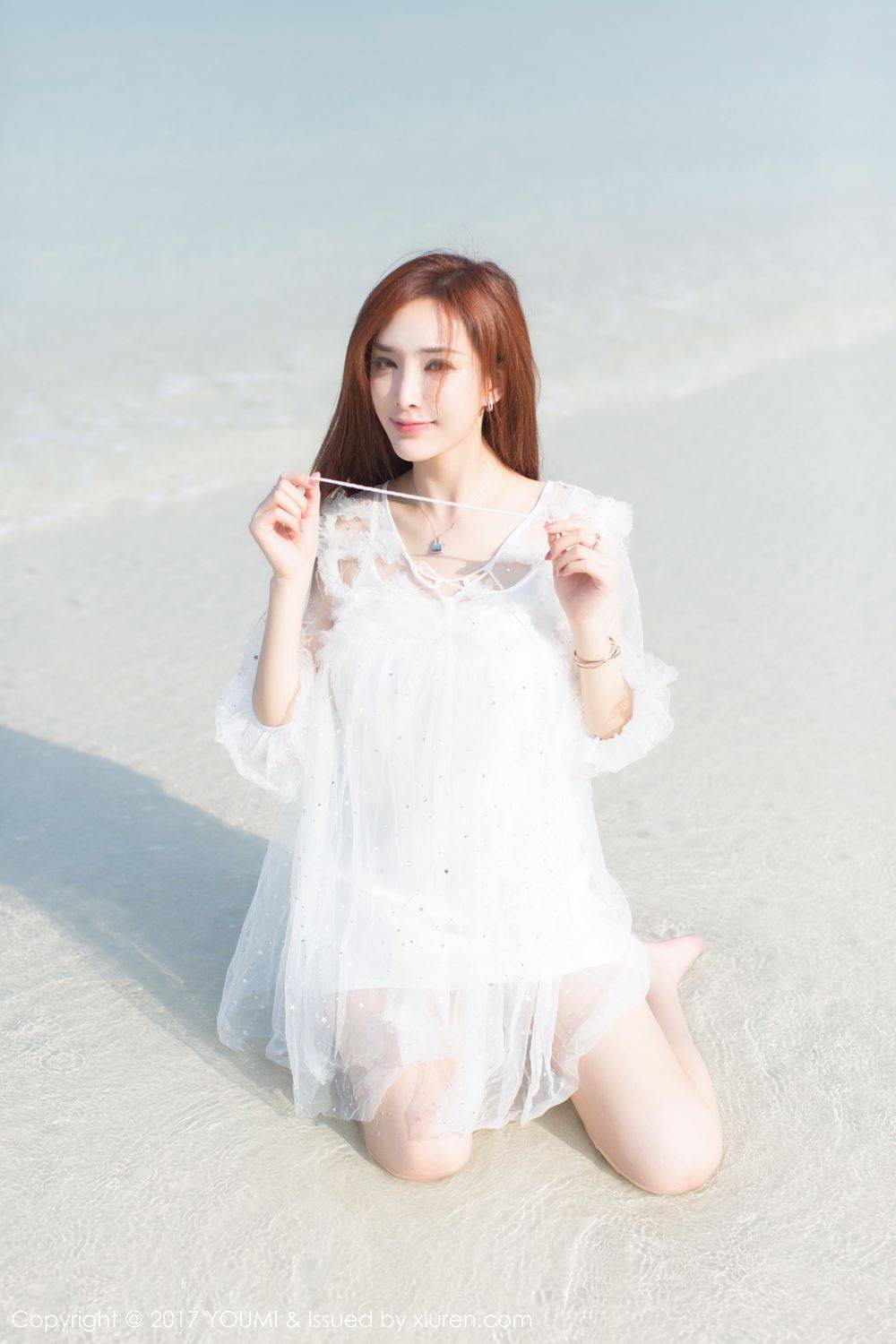 尤蜜荟气质女神周妍希沙滩比基尼清新唯美风写真-9