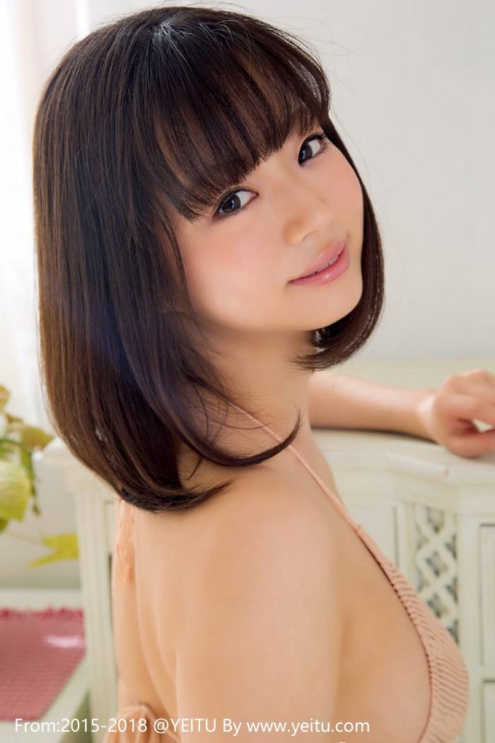 日本美女喜屋武千秋室内内衣诱惑清新养眼福利套图-12