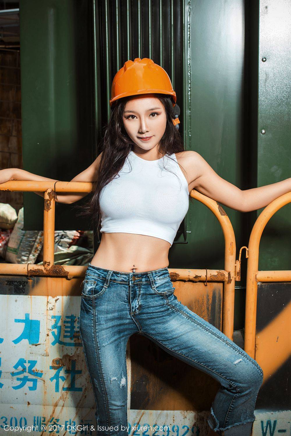 御女郎高颜值健身媛美人美胸美腿大尺度真空演绎-3