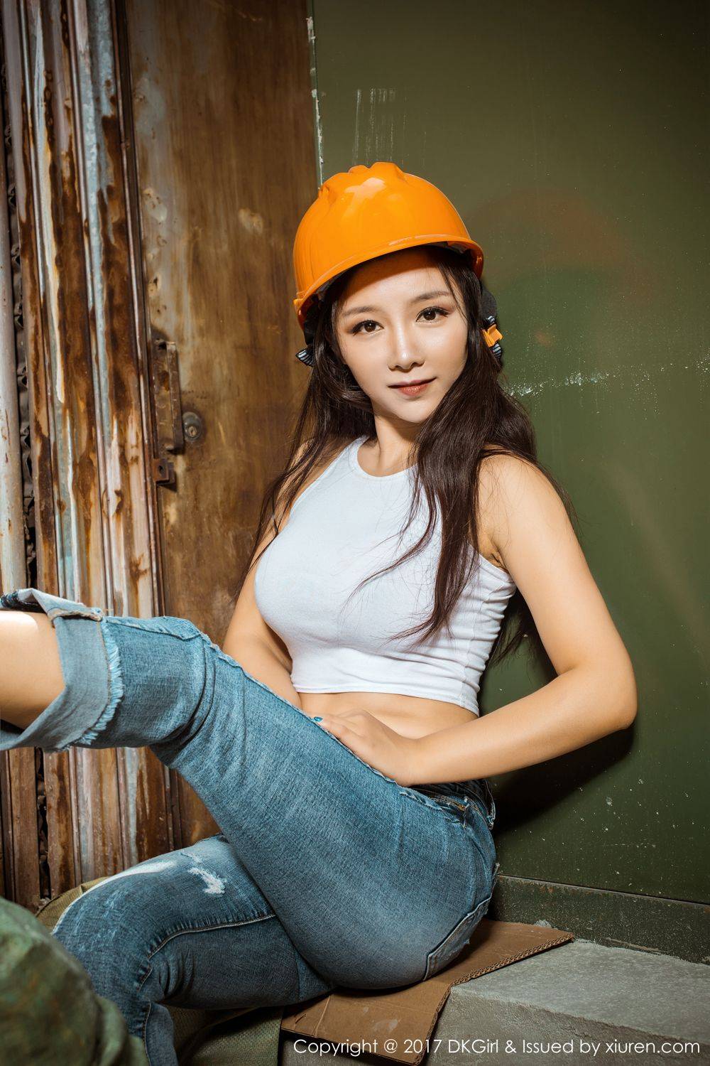 御女郎高颜值健身媛美人美胸美腿大尺度真空演绎-8