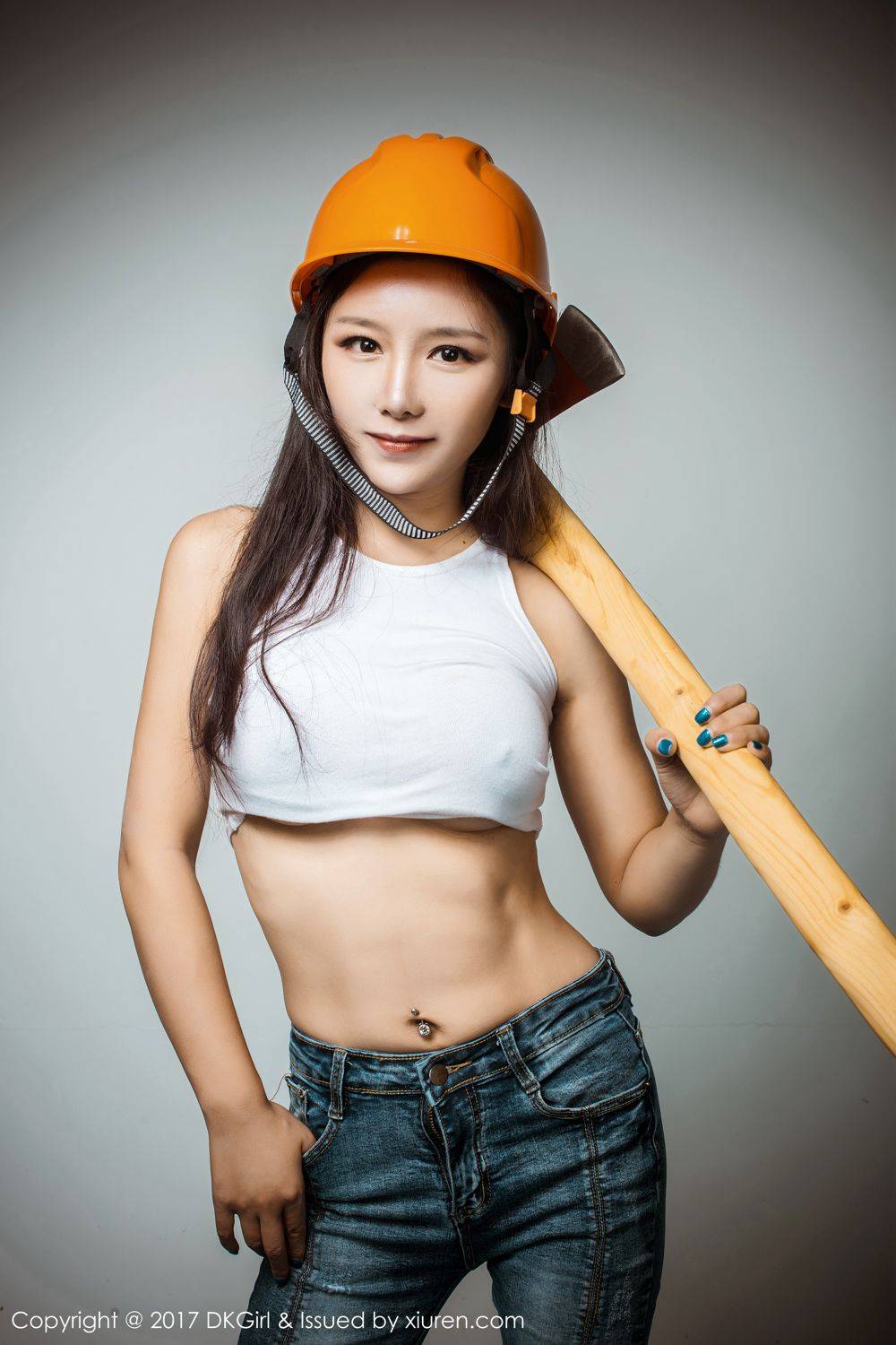 御女郎高颜值健身媛美人美胸美腿大尺度真空演绎-15