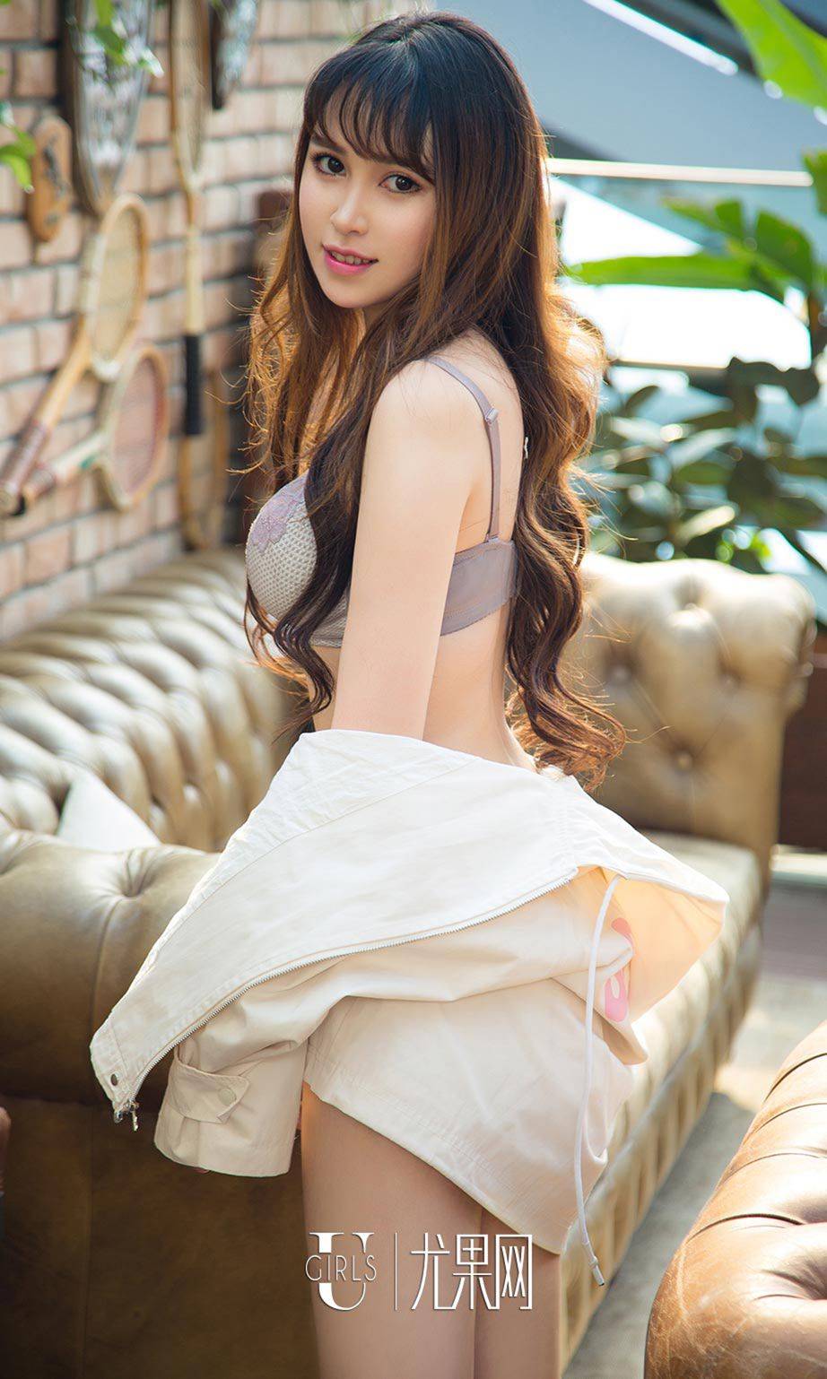 尤果网美女模特李可LiKe波涛胸涌皮质裹胸内衣诱惑美图-2