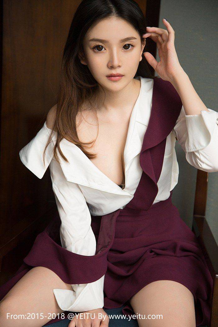 尤果网美女模特Mina美胸长腿火辣身材性感美图-21