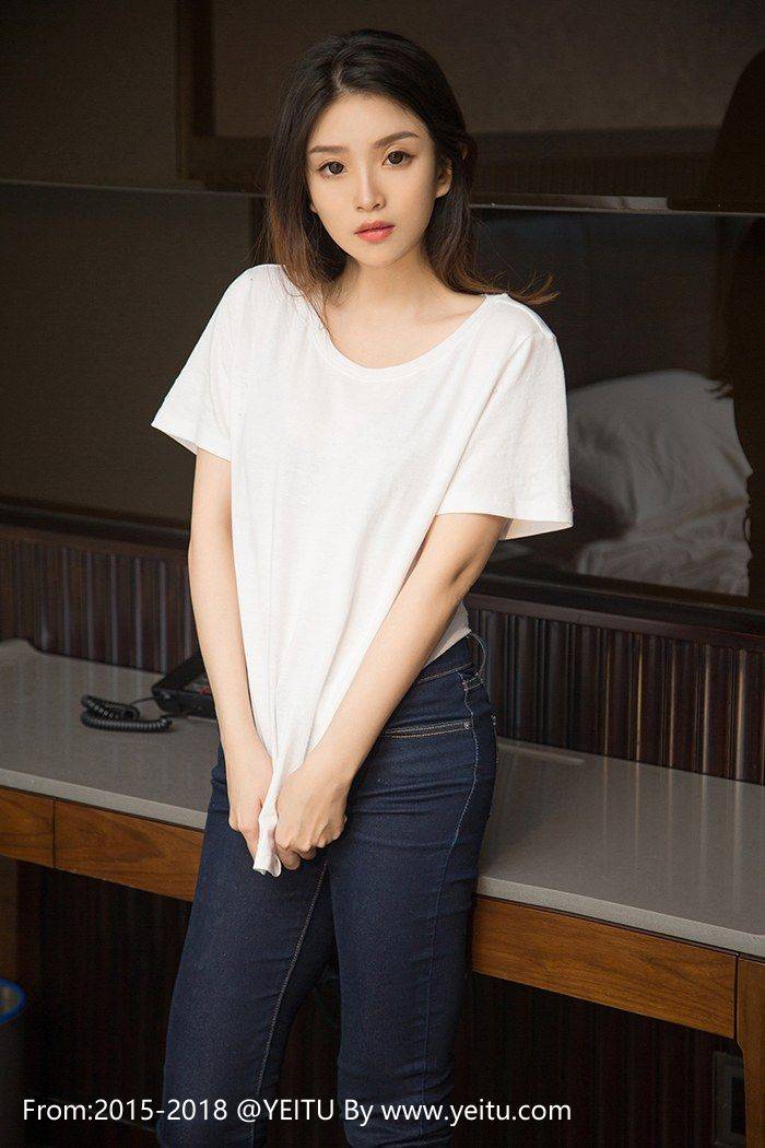 尤果网美女模特Mina美胸长腿火辣身材性感美图-38