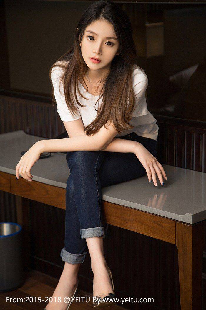 尤果网美女模特Mina美胸长腿火辣身材性感美图-34