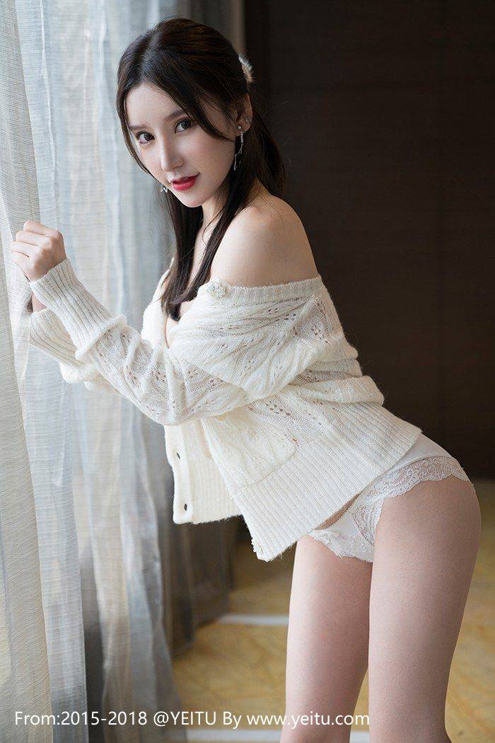 花漾show女神周于希丝袜美腿蕾丝翘臀大尺度真空写真-41