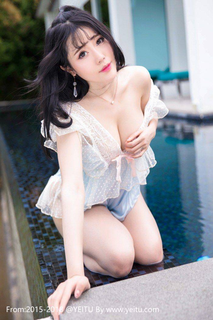 爱蜜社美女模特兜豆靓童颜巨乳蕾丝薄纱泳衣长滩旅拍-9