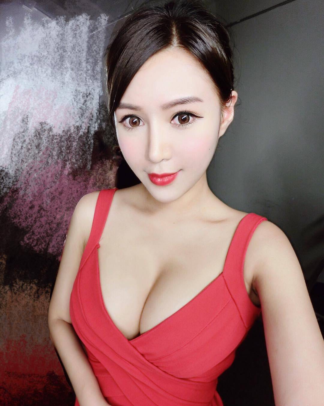 香港坊间罕见嫩模叶凯琪高颜值极品身材白嫩养眼写真-2