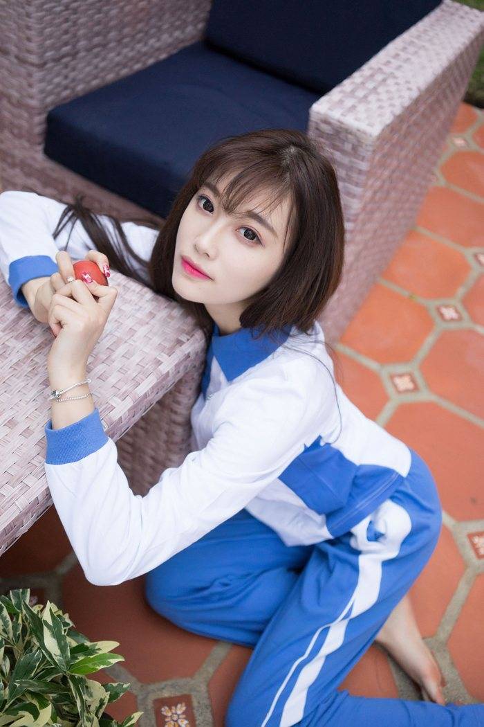 魅妍社性感美女杨晨晨sugar学生装白皙美胸制服诱惑-28