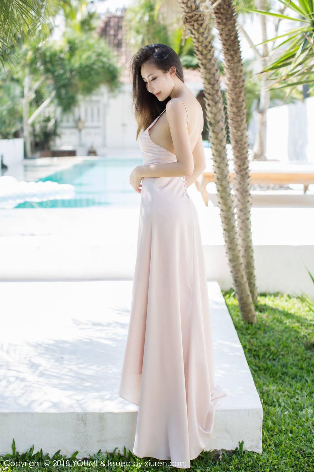 尤蜜荟性感女神Yumi尤美泳衣吊裙娇羞内衣诱惑巴厘岛旅拍-4