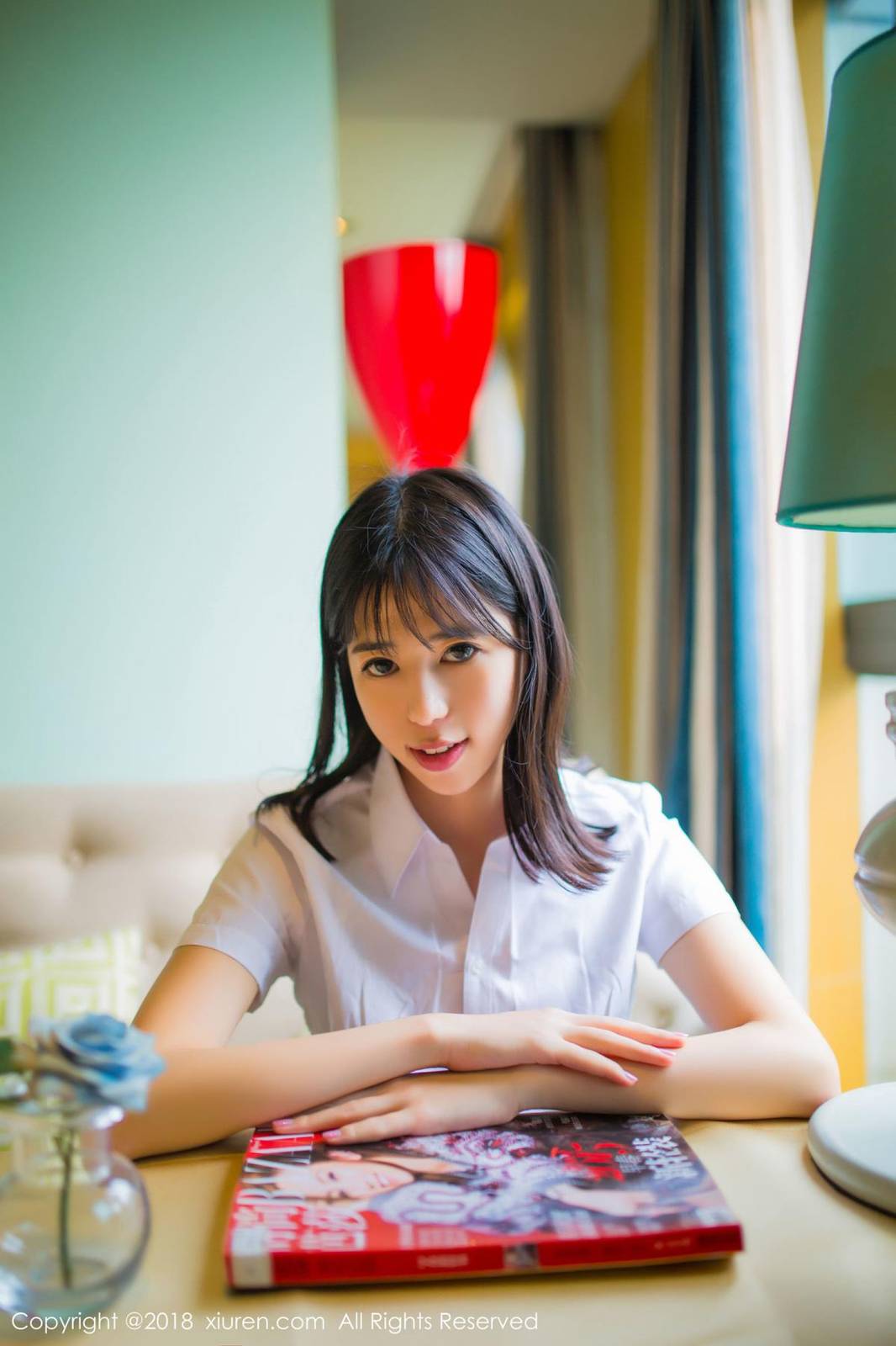 秀人网美女模特Ellie艾栗栗女秘OL黑丝美腿诱人写真-19