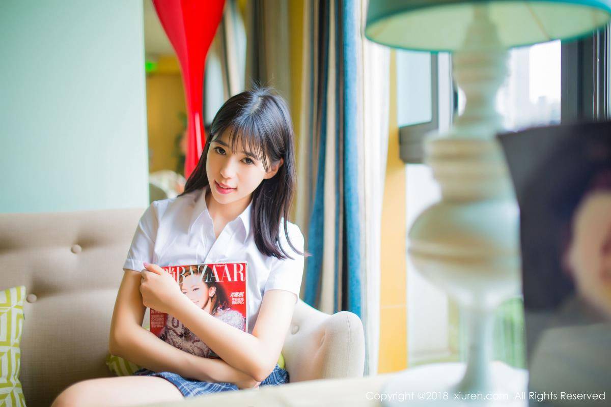 秀人网美女模特Ellie艾栗栗女秘OL黑丝美腿诱人写真-22