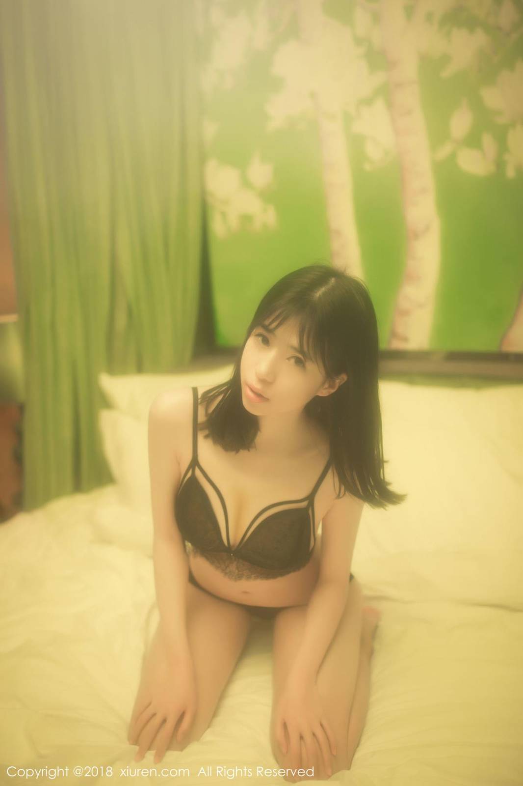 秀人网美女模特Ellie艾栗栗修长美腿内衣诱惑外拍-17