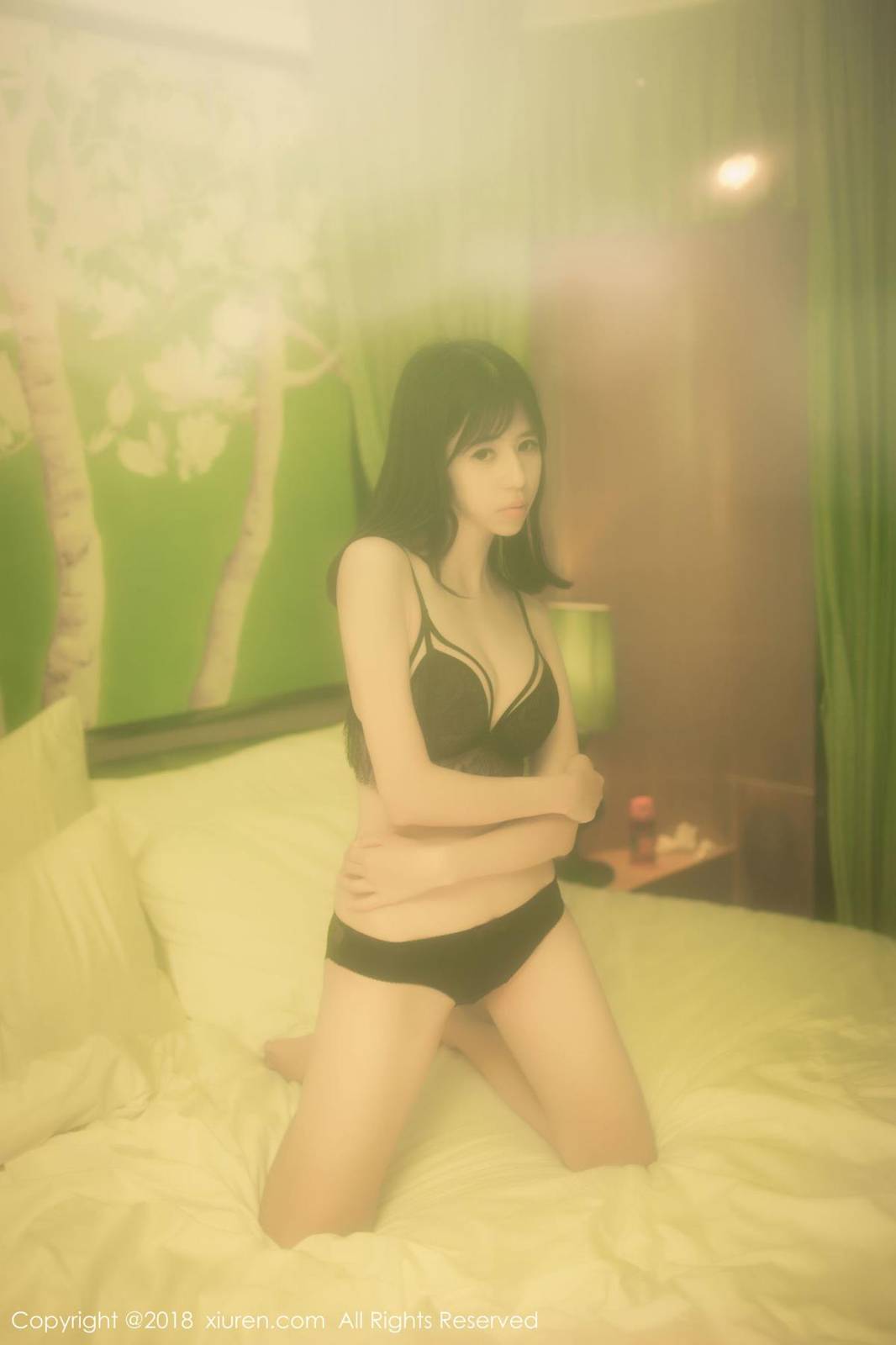 秀人网美女模特Ellie艾栗栗修长美腿内衣诱惑外拍-13