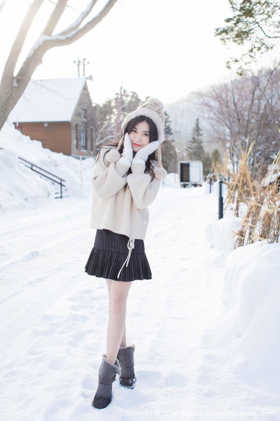 爱蜜社性感女神许诺Sabrina凝玉美胸丝袜美腿北海道旅拍-16