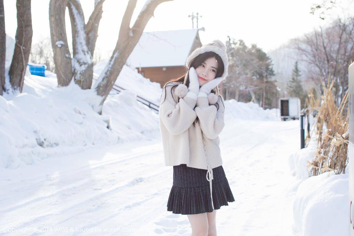 爱蜜社性感女神许诺Sabrina凝玉美胸丝袜美腿北海道旅拍-37