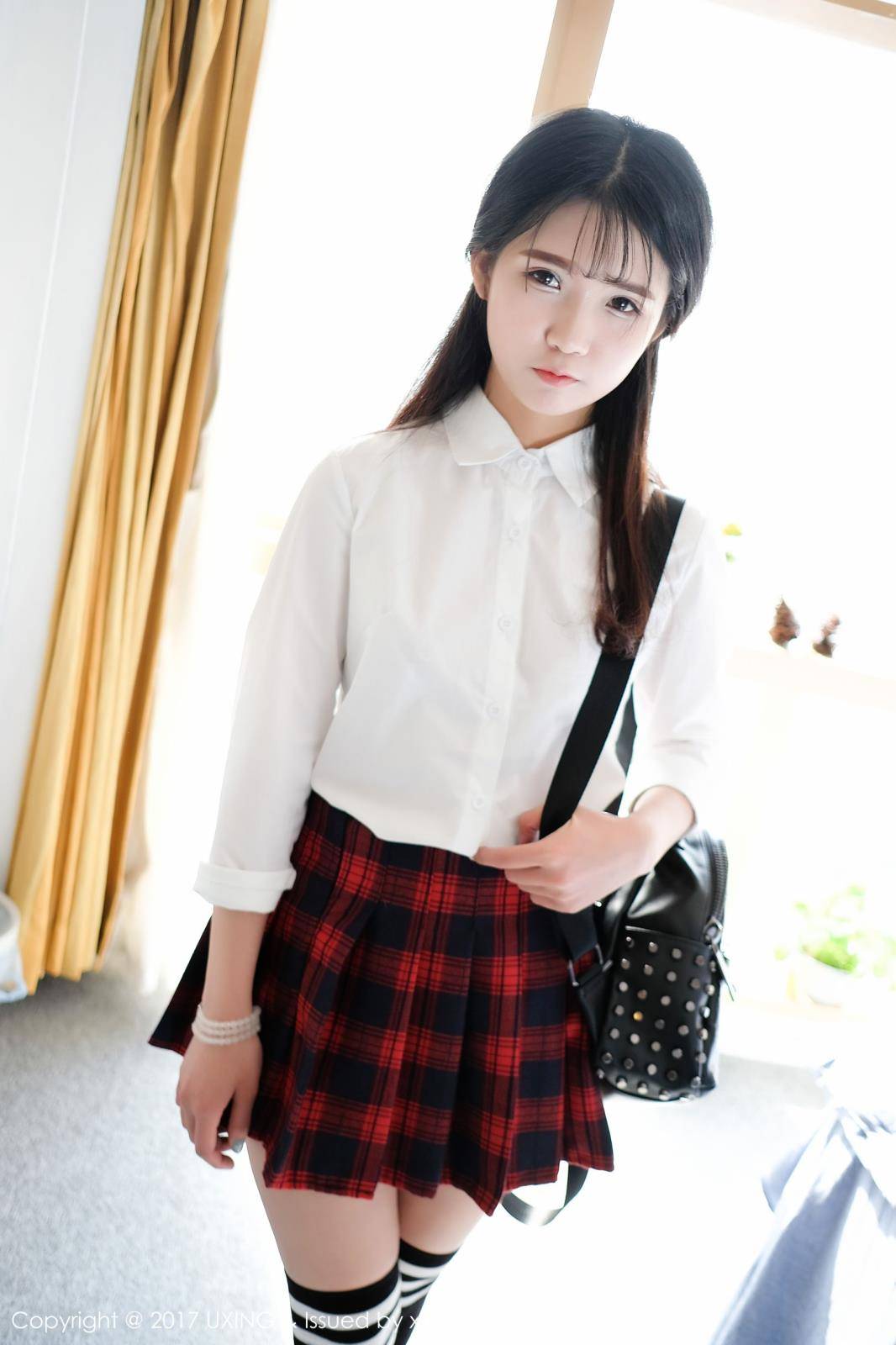 优星馆性感美女可爱的小叶子学生装童颜巨乳私房照-2