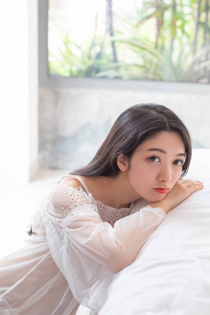 爱蜜社性感女神Angela小热巴透明装诱惑肚兜普吉岛旅拍-13