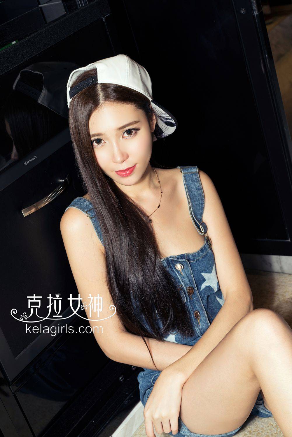 克拉女神七姑娘Mimo程红晨俏皮可爱吊带裤傲人美胸写真-2