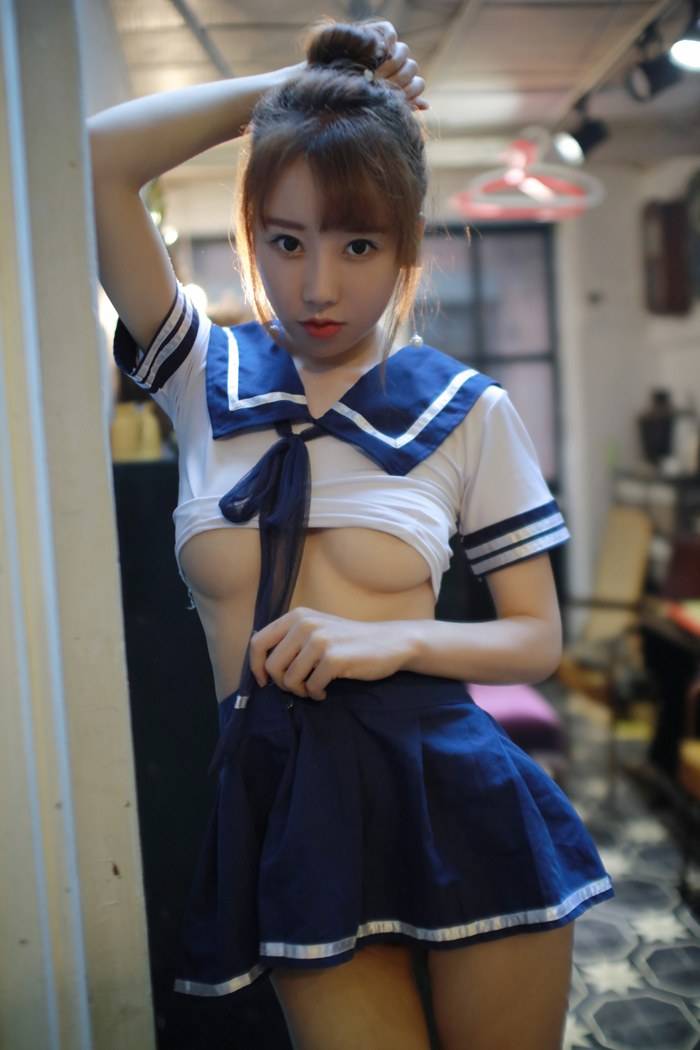 模范学院美女模特夏笑笑Summer学生装制服诱惑大尺度写真-17
