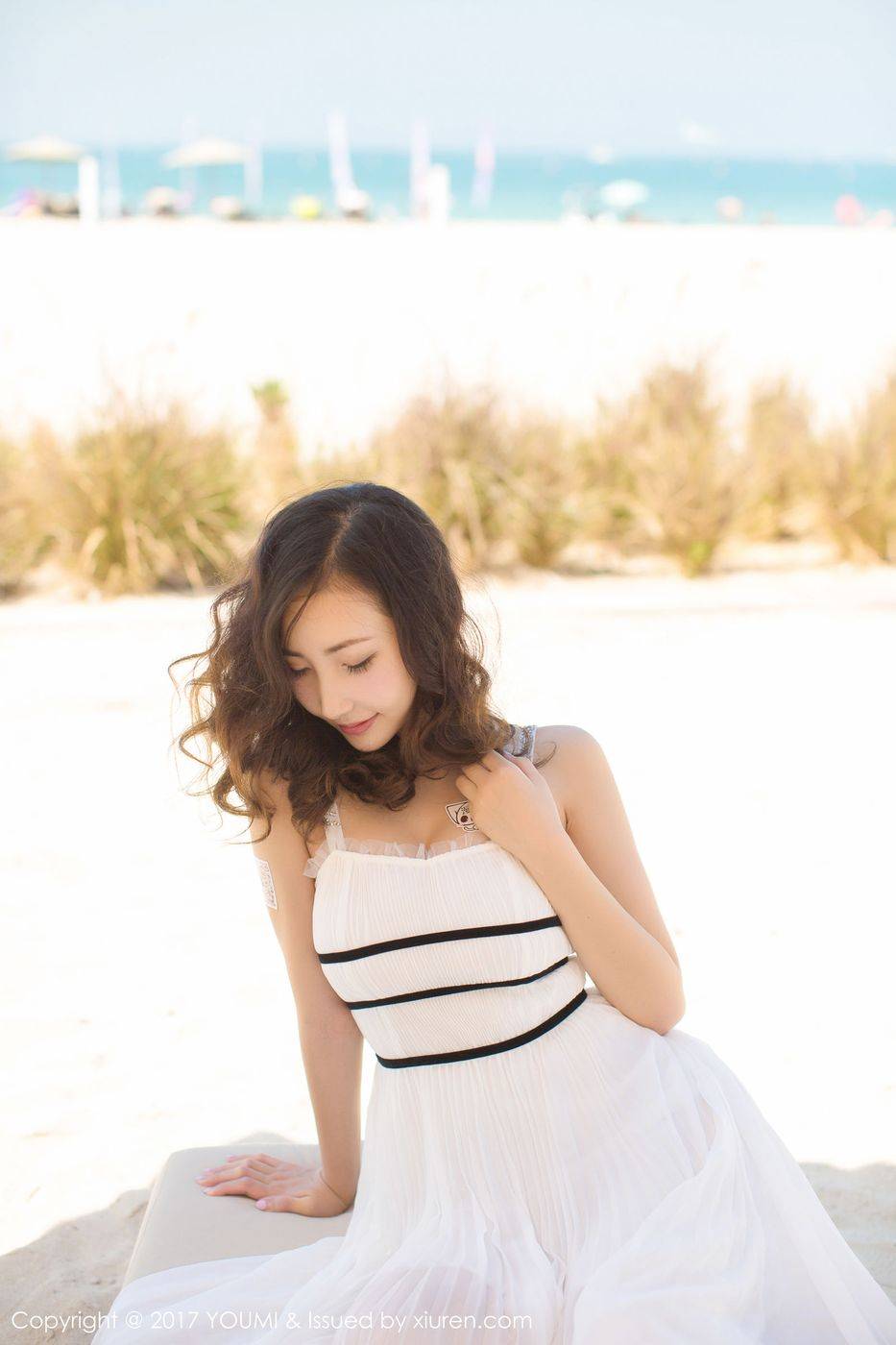 尤蜜荟性感美女Yumi尤美海滩比基尼内衣诱惑迪拜旅拍-31