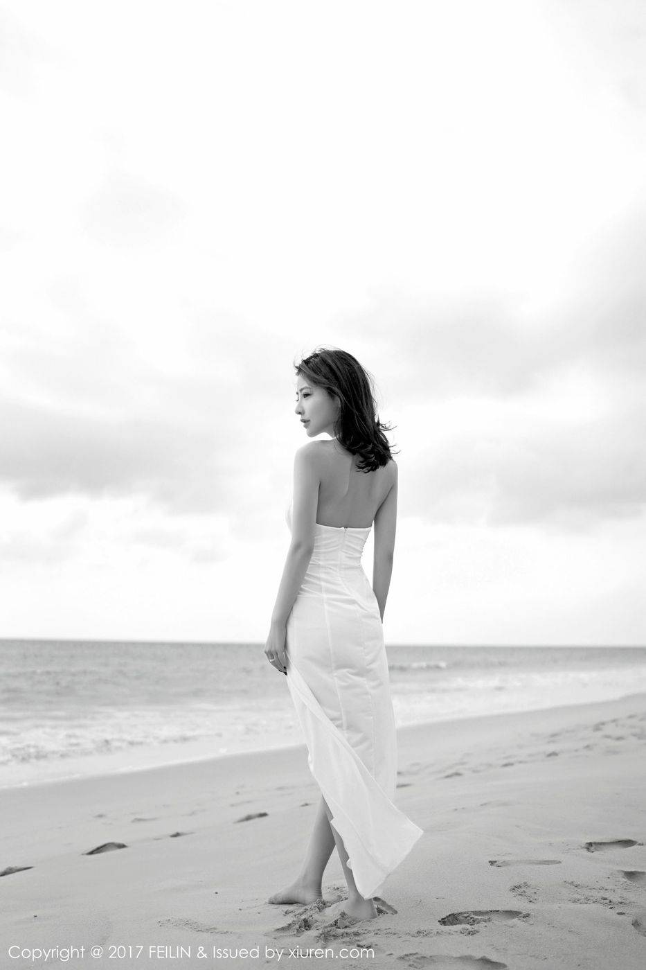 FEILIN嗲囡囡清纯美女施忆佳KITTY沙滩比基尼湿身诱惑写真