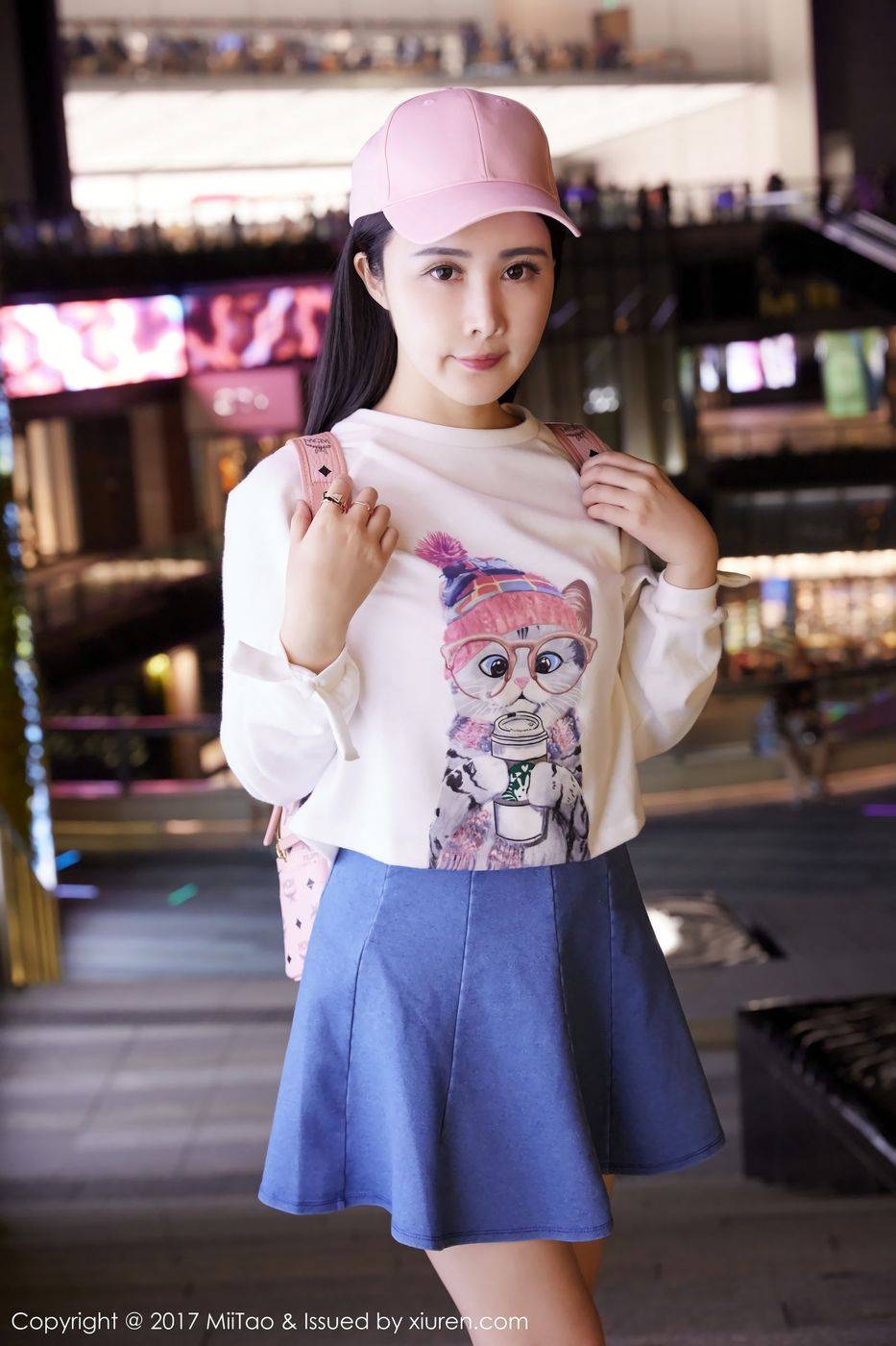 蜜桃社极品女神萱萱Cecilia爆乳诱惑范儿十足街拍-35